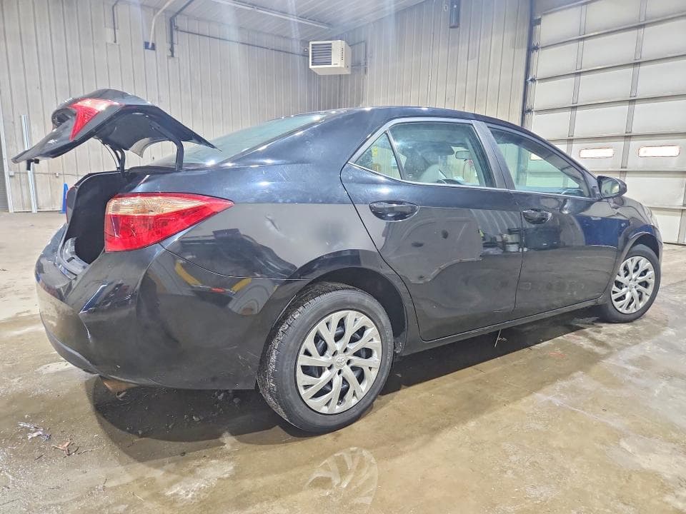 2018 TOYOTA COROLLA LE 3