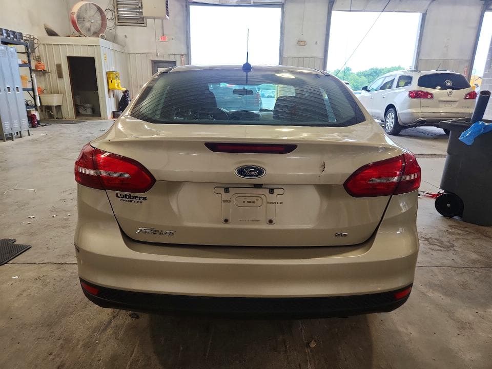 2017 FORD FOCUS SE 6