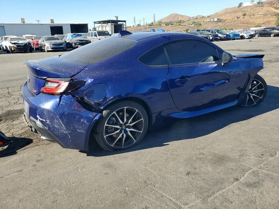 2022 TOYOTA GR86 BASE 3