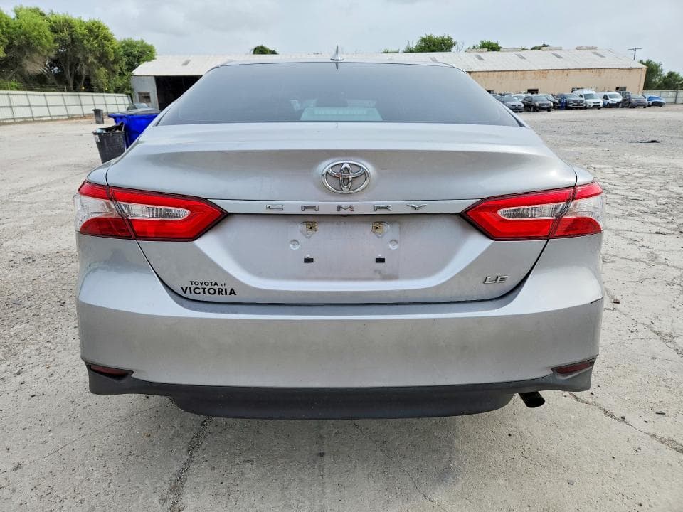 2019 TOYOTA CAMRY LE 6