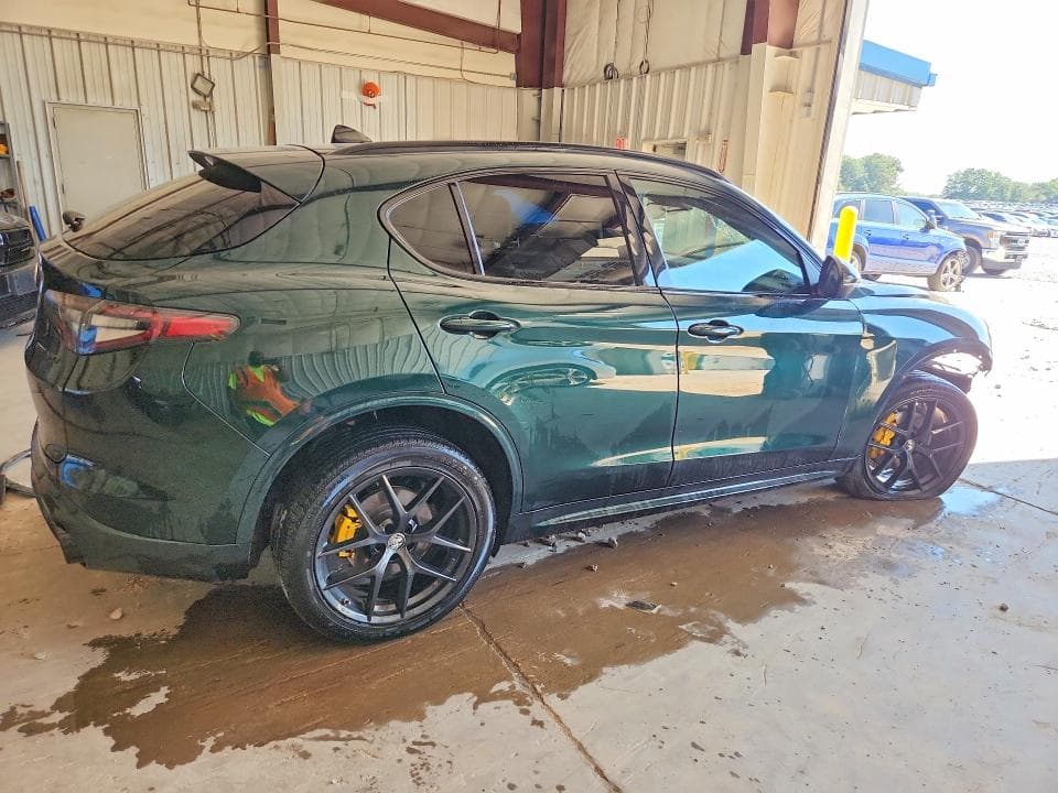 2021 ALFA ROMEO STELVIO TI 3