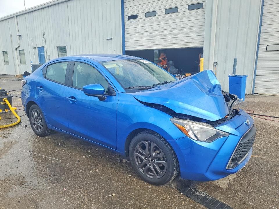 2019 TOYOTA YARIS LE 4