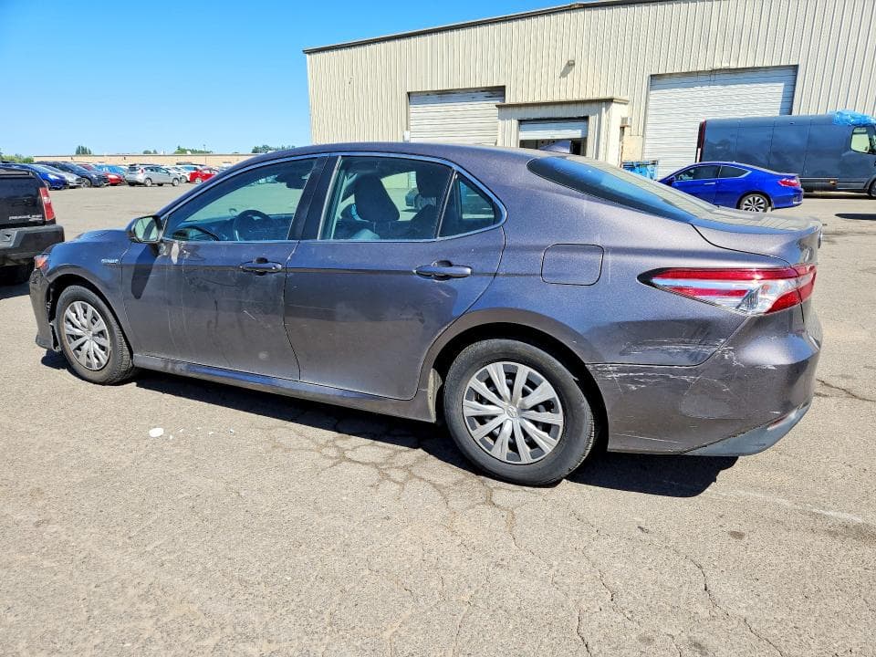 2020 TOYOTA CAMRY LE 2