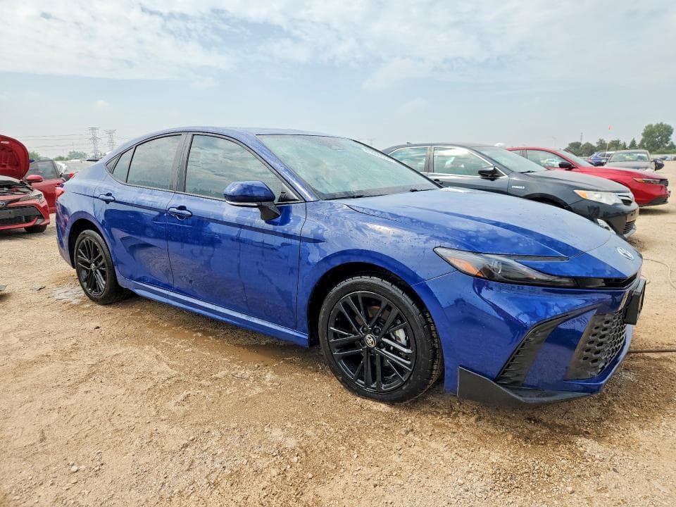 2026 TOYOTA CAMRY SE 4