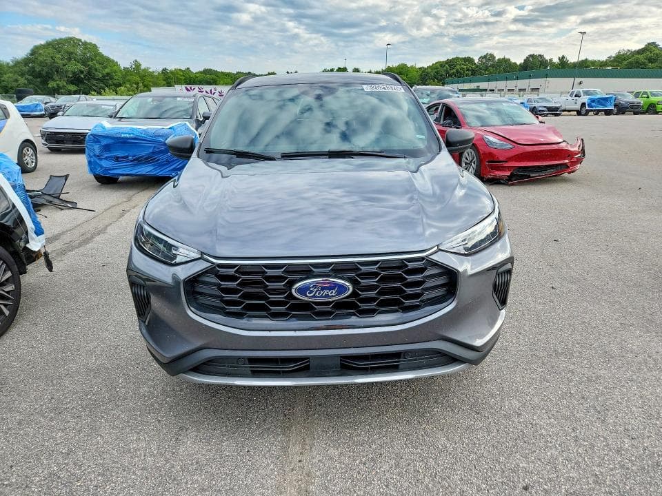 2026 FORD ESCAPE ST LINE 5