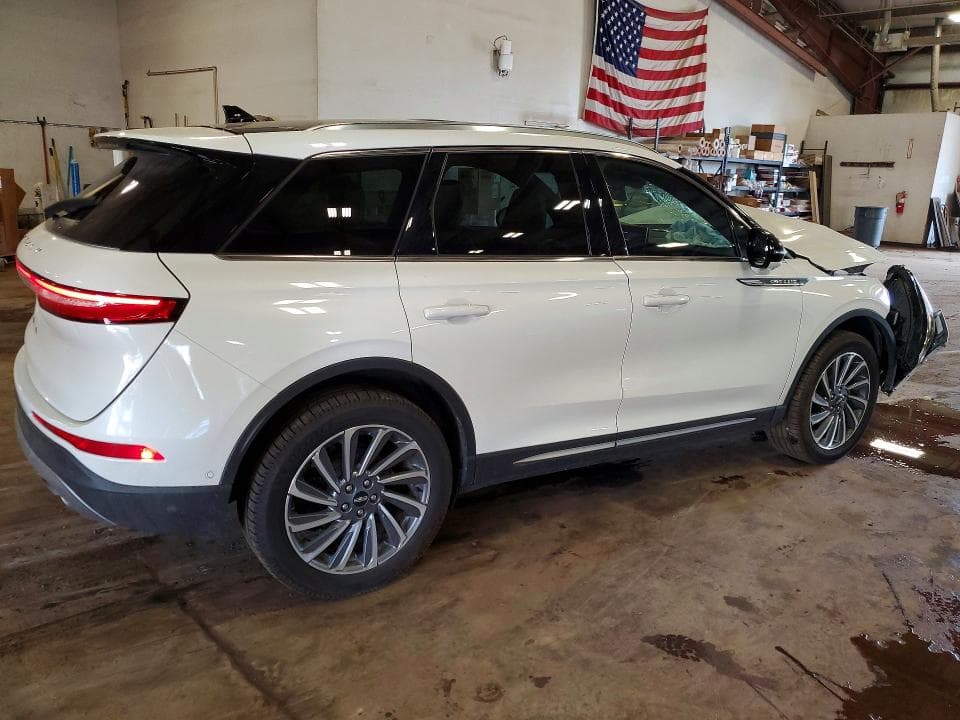 2023 LINCOLN CORSAIR 3