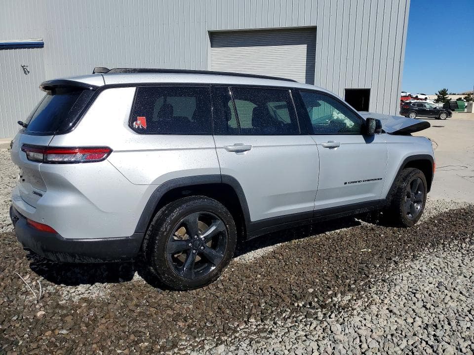 2023 JEEP GRAND CHEROKEE L LIMITED 3