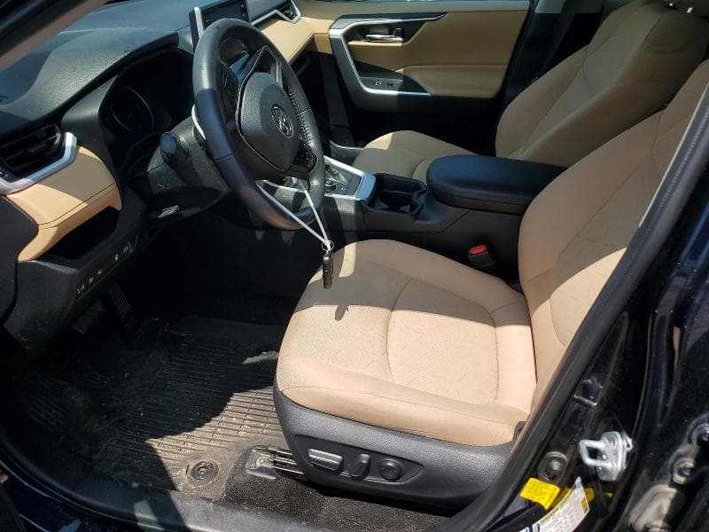2021 TOYOTA RAV4 XLE 7