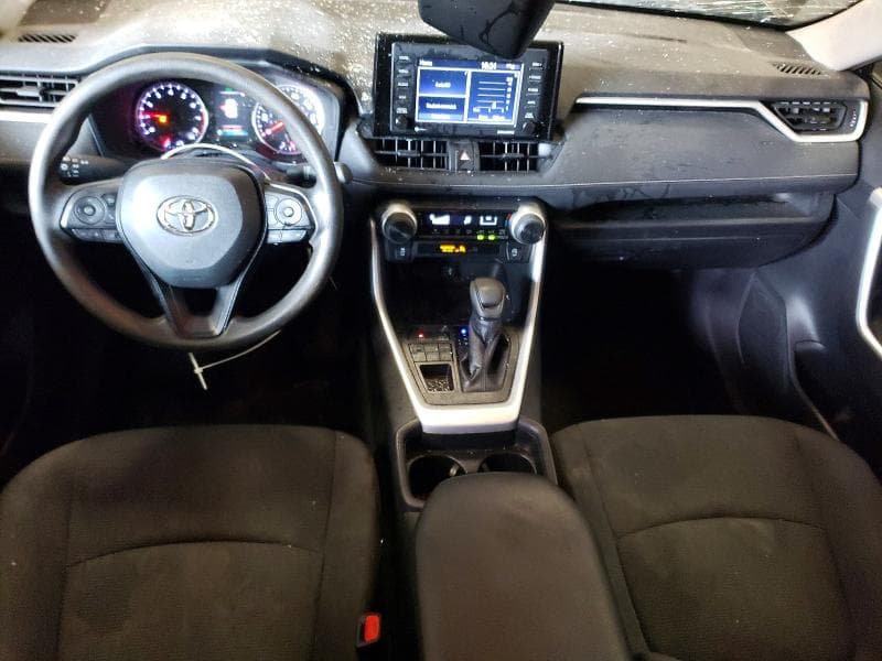2021 TOYOTA RAV4 LE 8