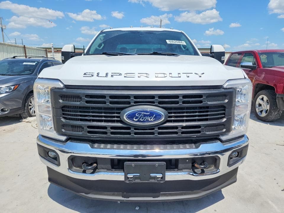 2023 FORD F350 SUPER DUTY 5
