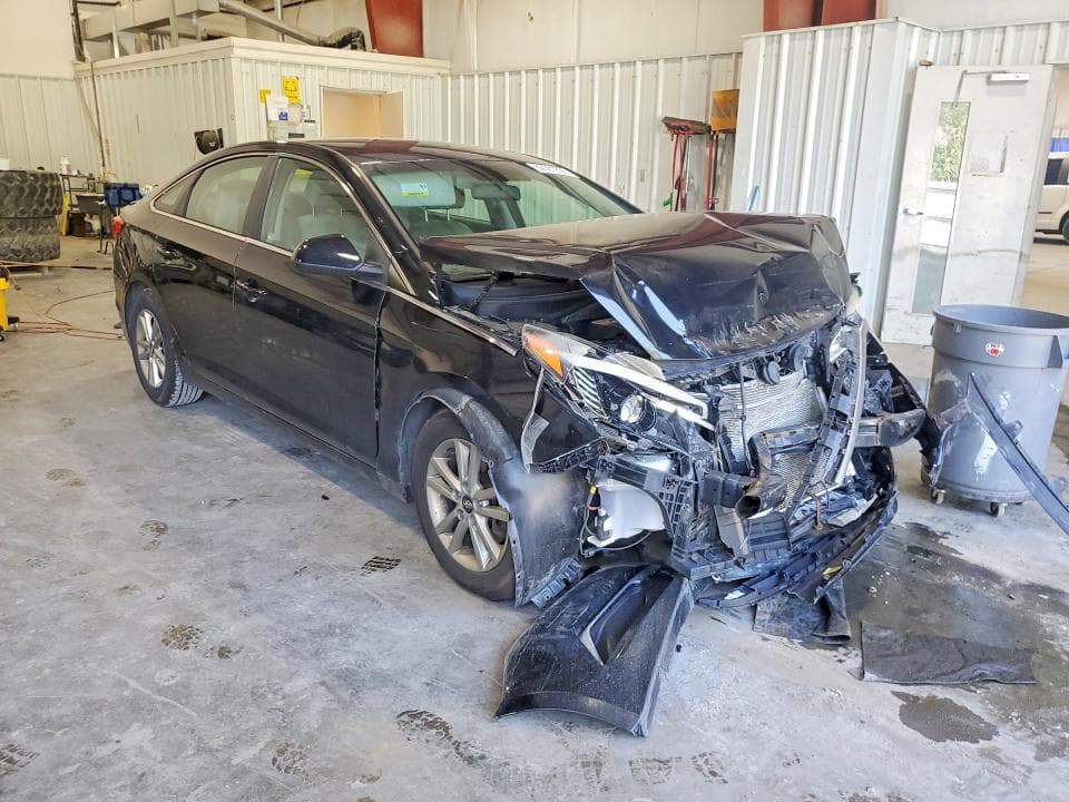 2017 HYUNDAI SONATA SE 4