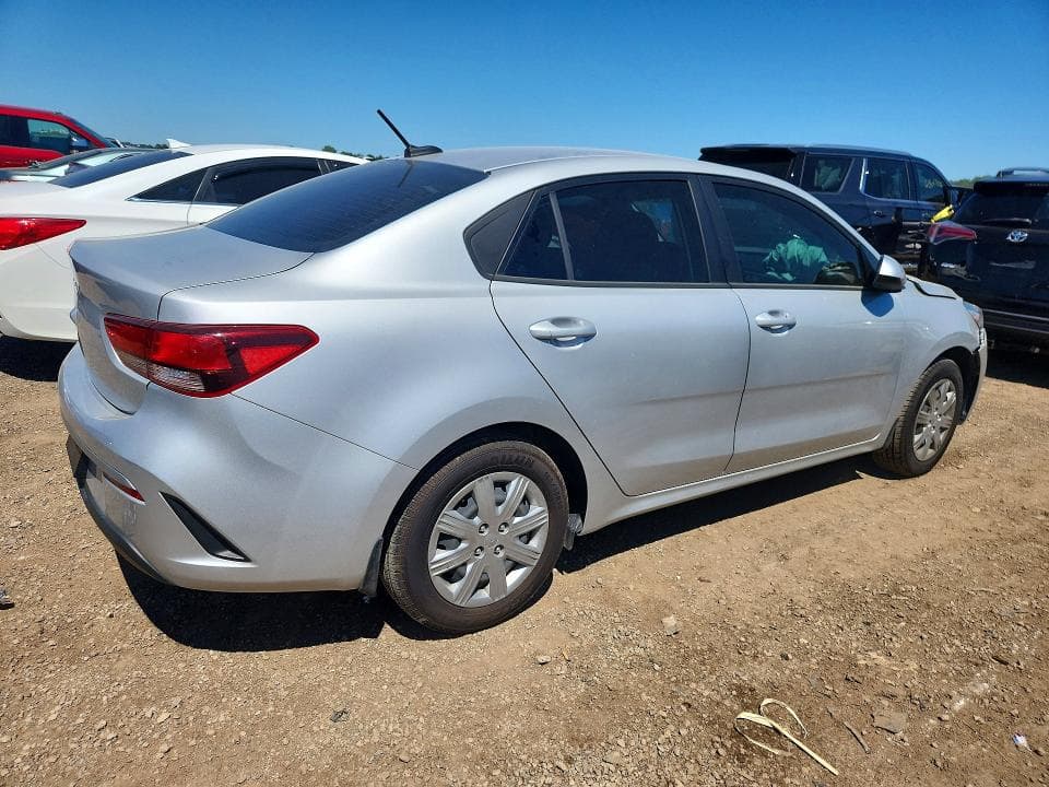 2022 KIA RIO S 3