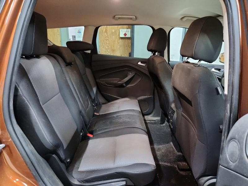 2017 FORD ESCAPE SE 11