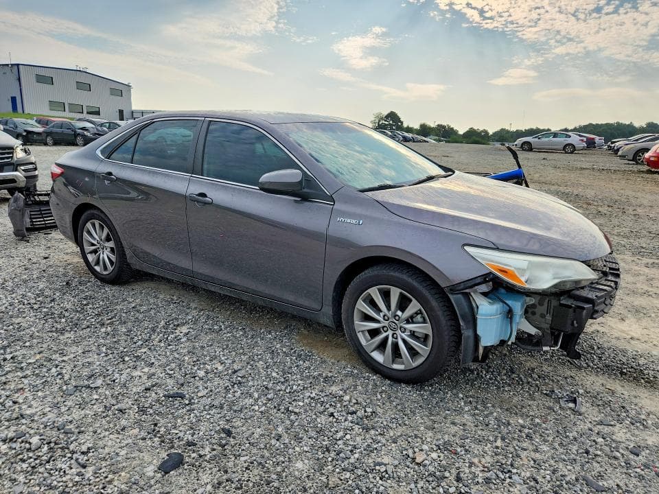 2017 TOYOTA CAMRY HYBRID XLE 4