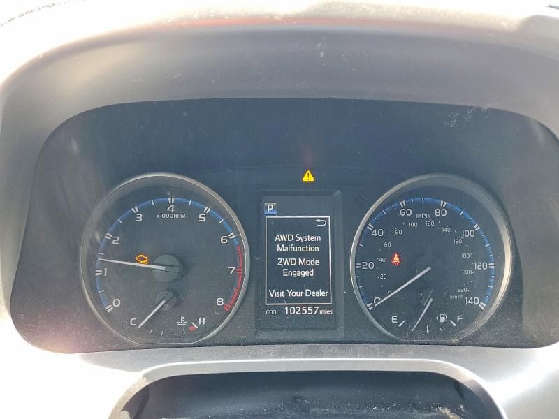 2018 TOYOTA RAV4 LE 9
