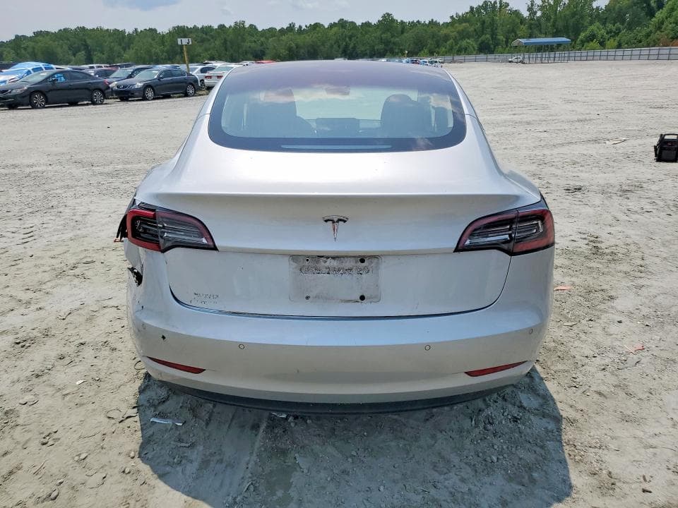 2018 TESLA MODEL 3 6