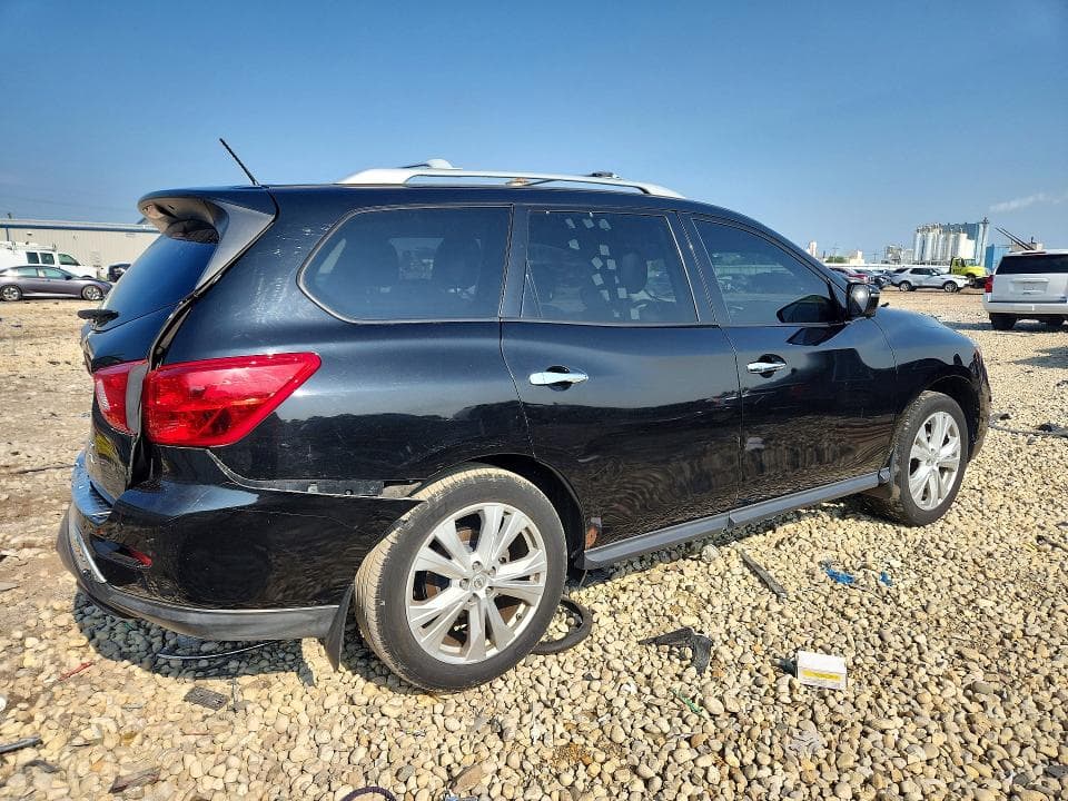 2018 NISSAN PATHFINDER SL 3
