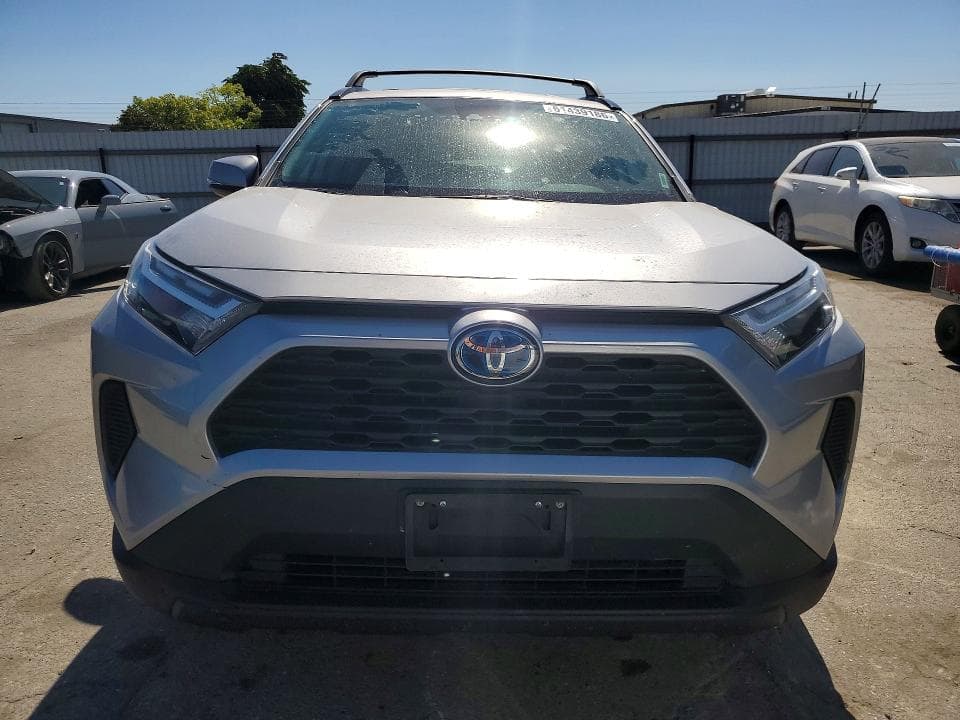 2024 TOYOTA RAV4 LE 5