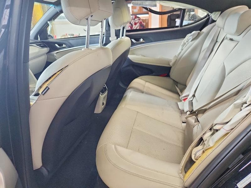 2024 GENESIS G70 2.5T STANDARD 10