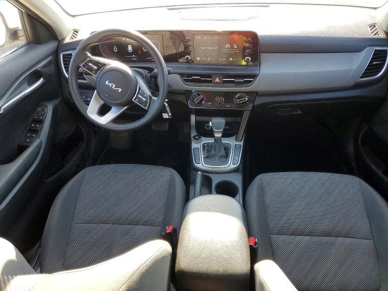 2024 KIA SELTOS LX 8