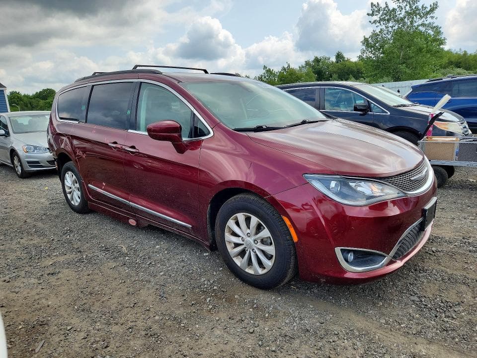 2017 CHRYSLER PACIFICA TOURING L 4