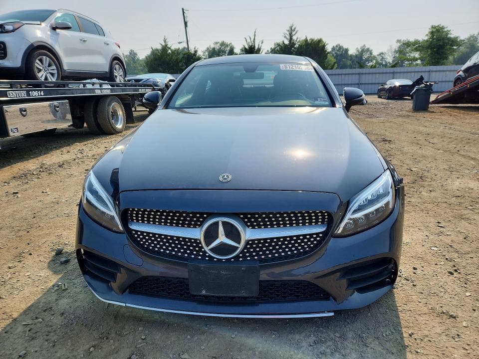 2019 MERCEDES-BENZ C 300 5