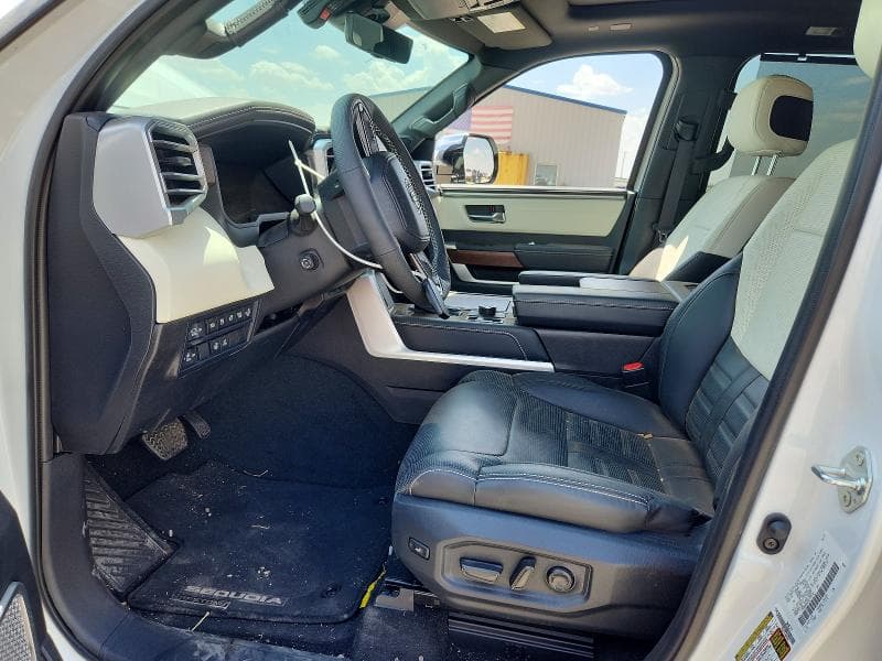 2025 TOYOTA SEQUOIA CAPSTONE 7
