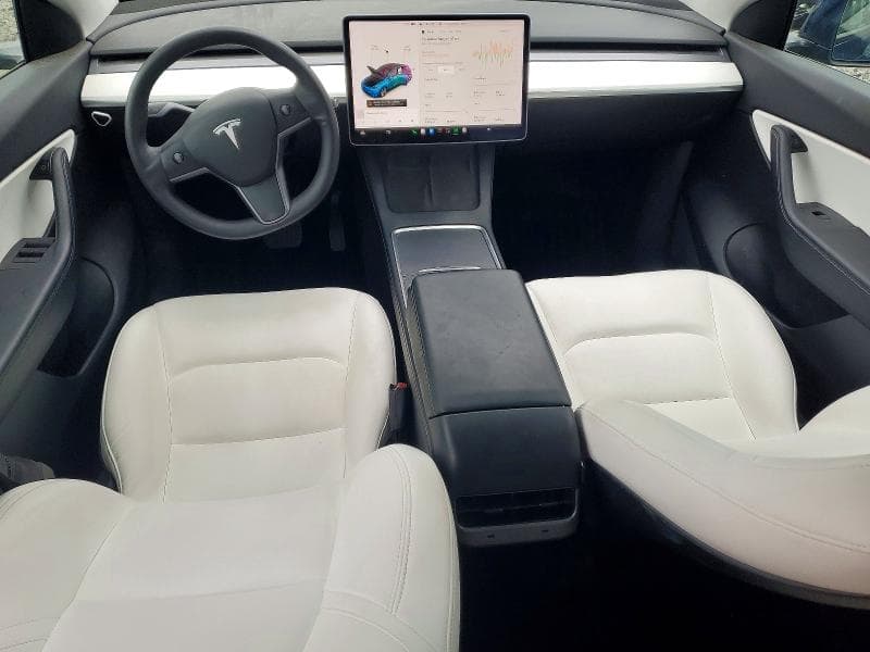 2021 TESLA MODEL Y 8