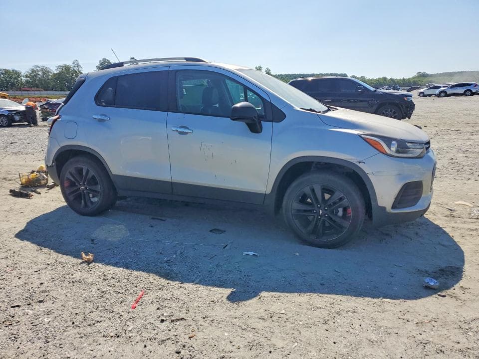 2020 CHEVROLET TRAX 1LT 4