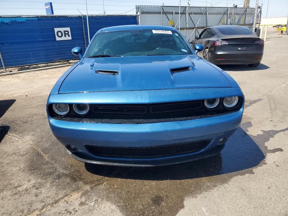 2023 DODGE CHALLENGER SXT 5