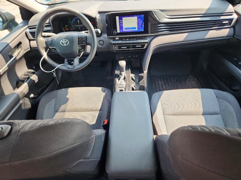 2025 TOYOTA CAMRY LE 8