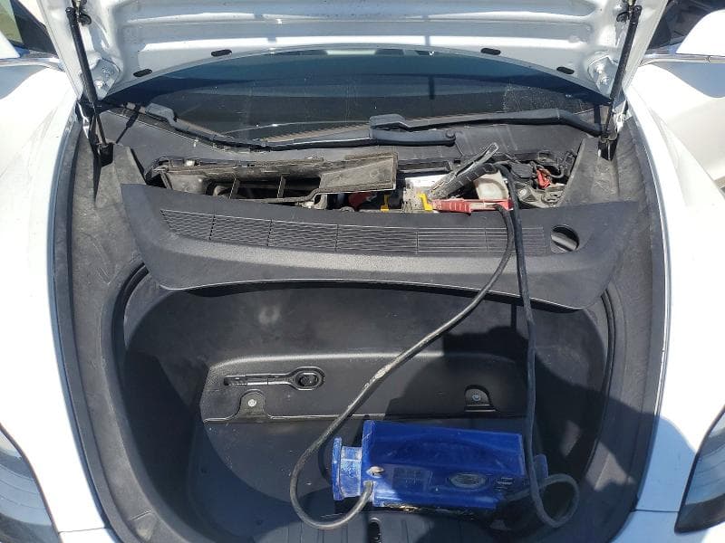 2018 TESLA MODEL 3 11