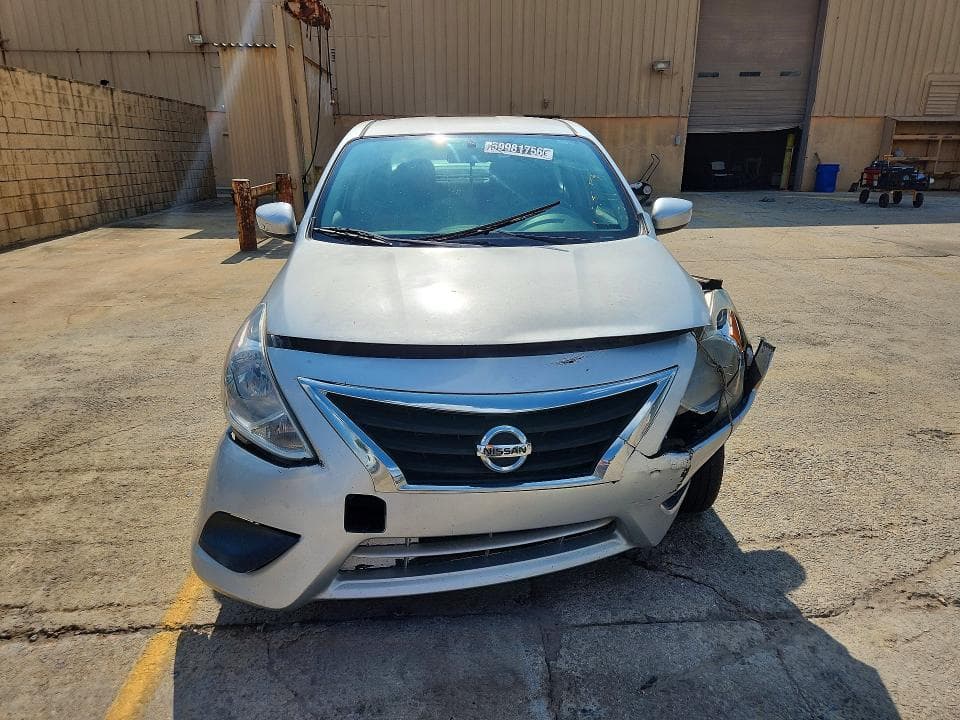 2017 NISSAN VERSA 1.6 SV 5
