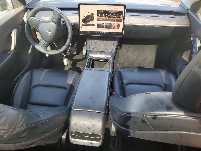 2022 TESLA MODEL Y 8