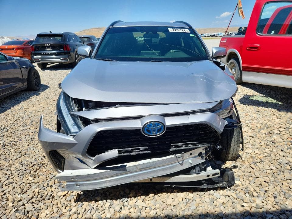 2022 TOYOTA RAV4 SE 5