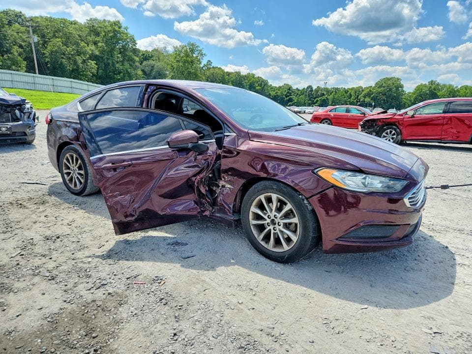 2017 FORD FUSION SE 4