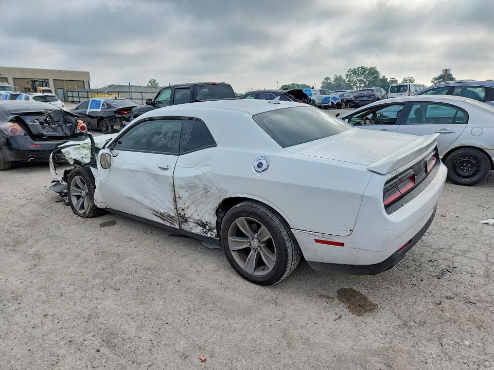 2019 DODGE CHALLENGER SXT 2