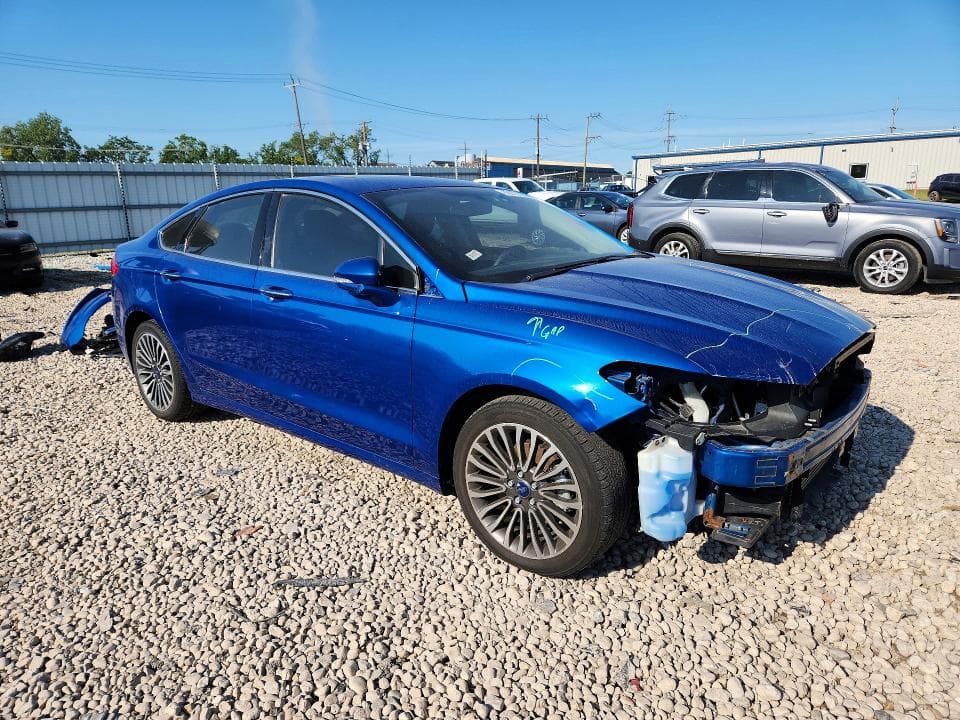 2017 FORD FUSION SE 4