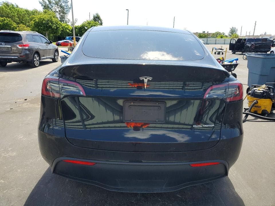2022 TESLA MODEL Y 6