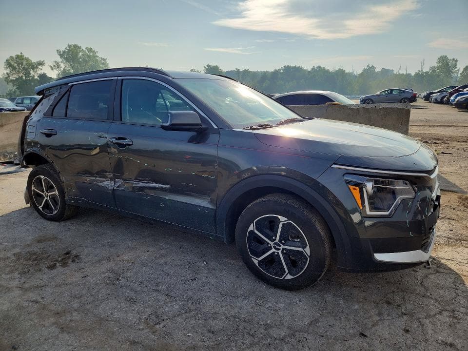 2024 KIA NIRO EX 4