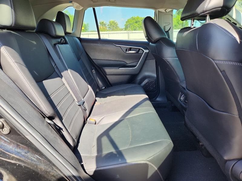 2022 TOYOTA RAV4 XLE PREMIUM 10