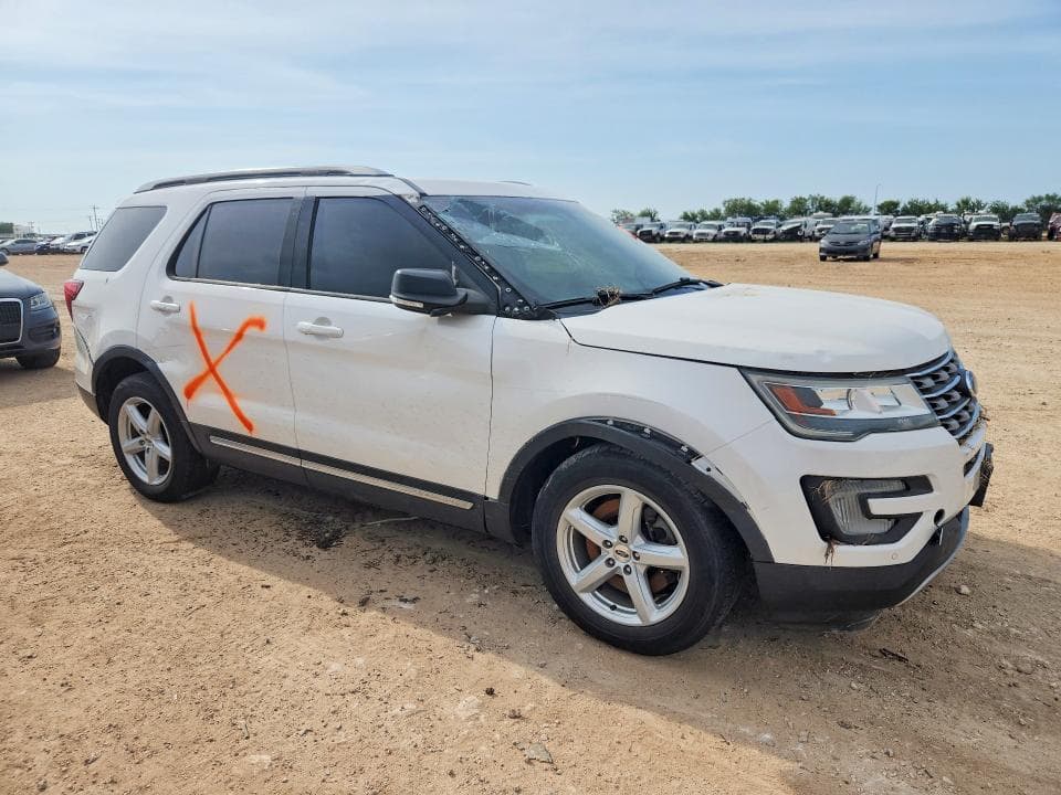 2017 FORD EXPLORER XLT 4
