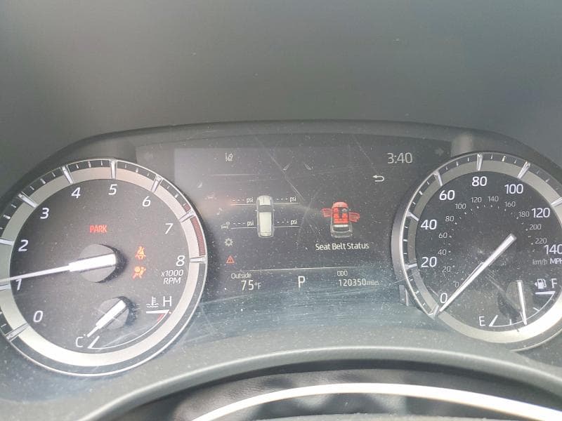 2021 TOYOTA HIGHLANDER XLE 9