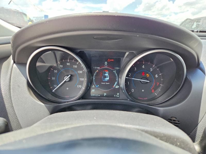 2017 JAGUAR XE PRESTIGE 9