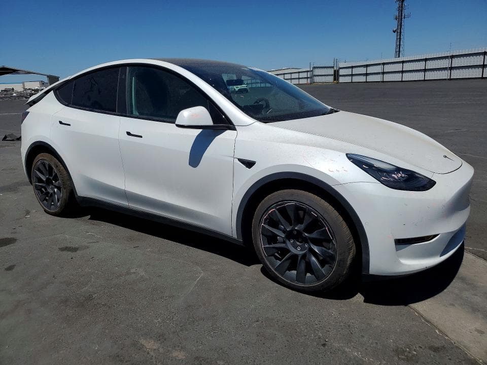 2021 TESLA MODEL Y 4
