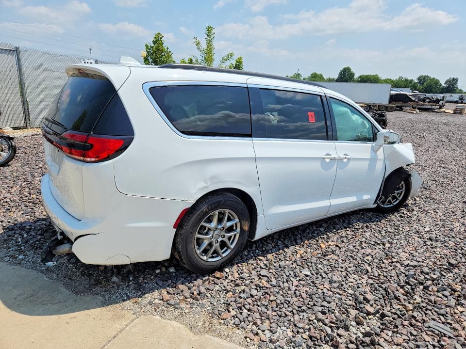 2022 CHRYSLER PACIFICA 3