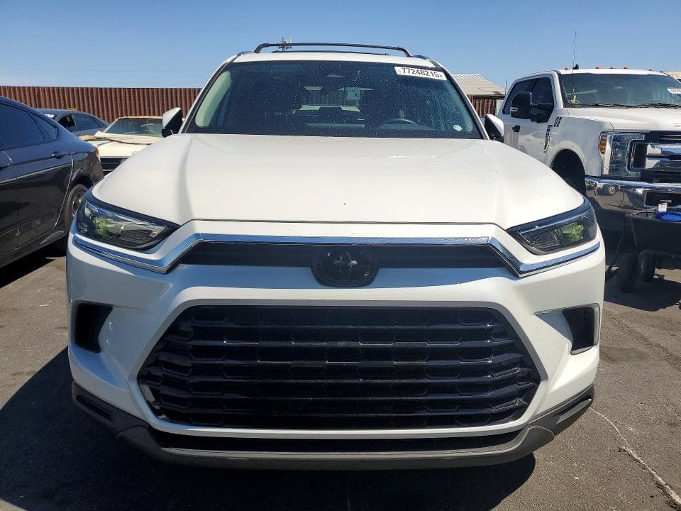 2024 TOYOTA GRAND HIGHLANDER XLE 5