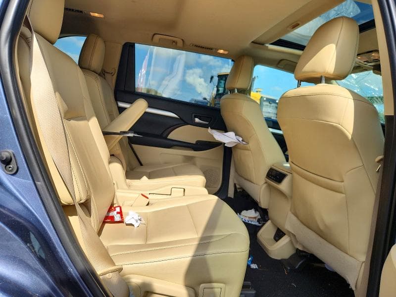 2019 TOYOTA HIGHLANDER XLE 10