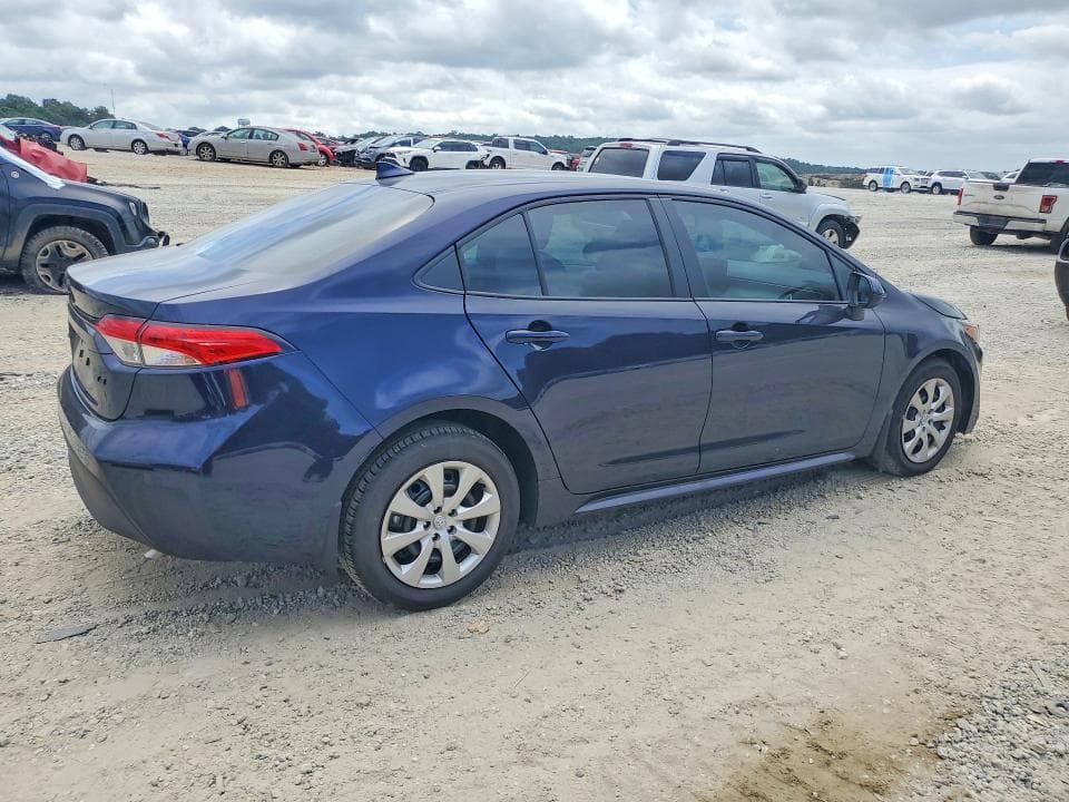 2026 TOYOTA COROLLA LE 3