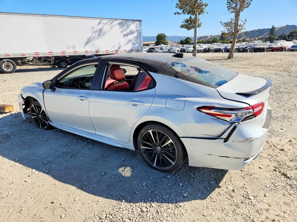 2020 TOYOTA CAMRY XSE 2